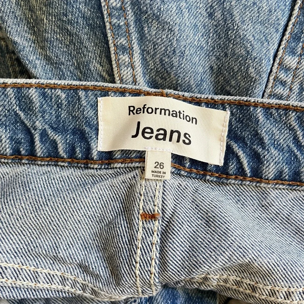 Reformation Jeans Womens 26 Val 90's Mid Rise Straight Leg Denim Colorado Wash - Picture 7 of 8